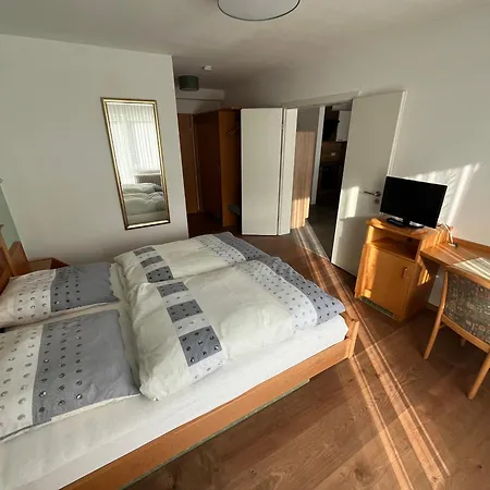 Ferienwohnung-blume Eg 2 *